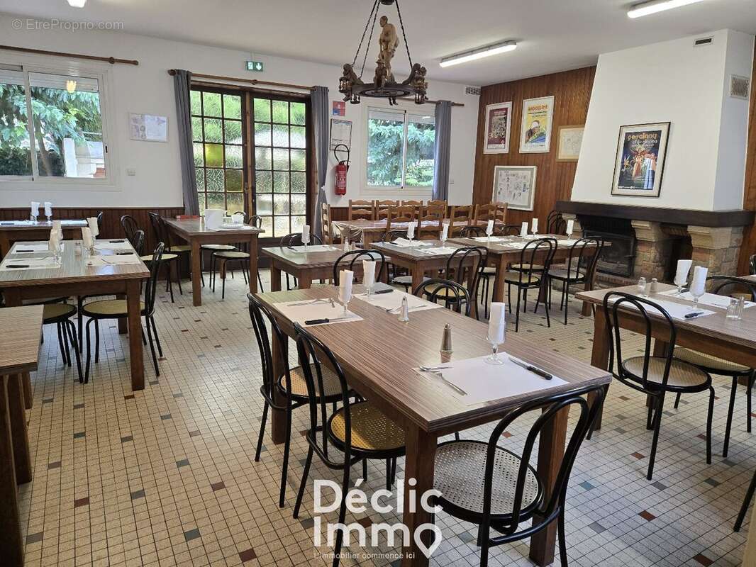 À VENDRE - Exceptionnel Hôtel-Restaurant clé en main avec licence IV + maison attenante - photo 7
