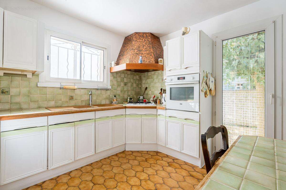 Maison à LA VALETTE-DU-VAR