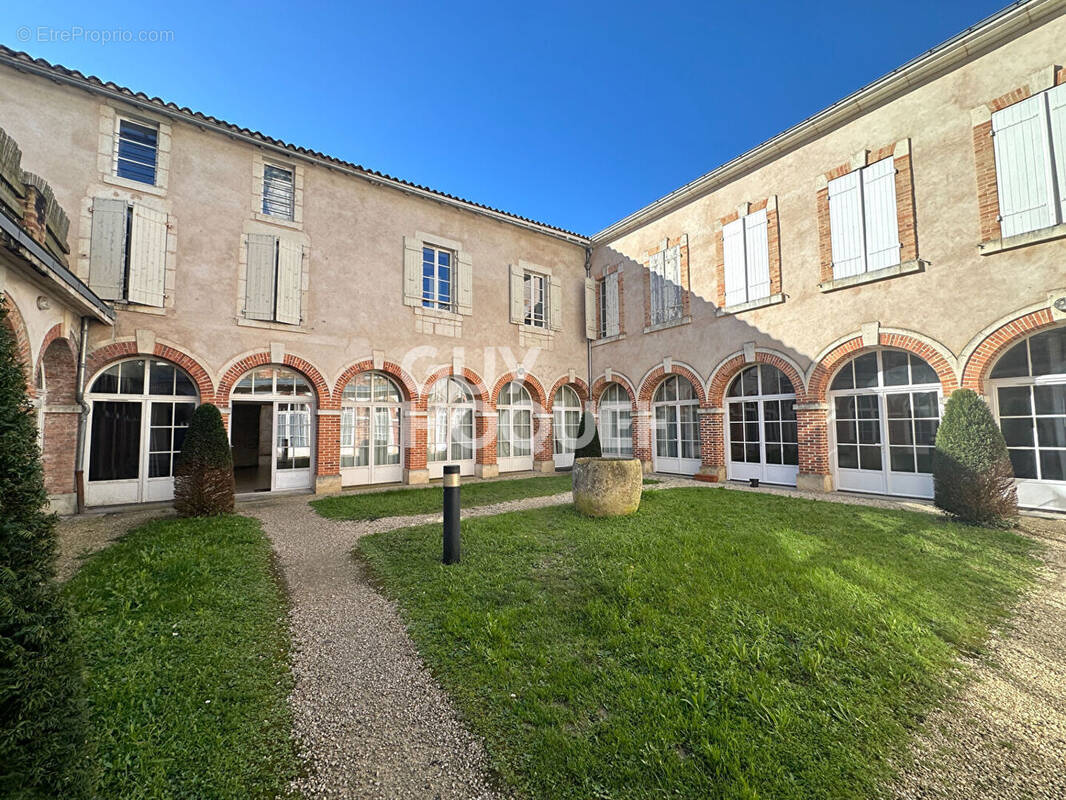 Appartement à FONTENAY-LE-COMTE