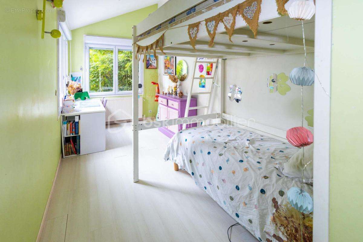 Maison à MAISONS-LAFFITTE