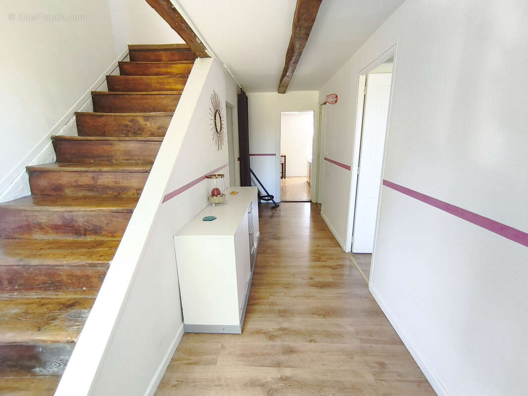 Maison à DECAZEVILLE