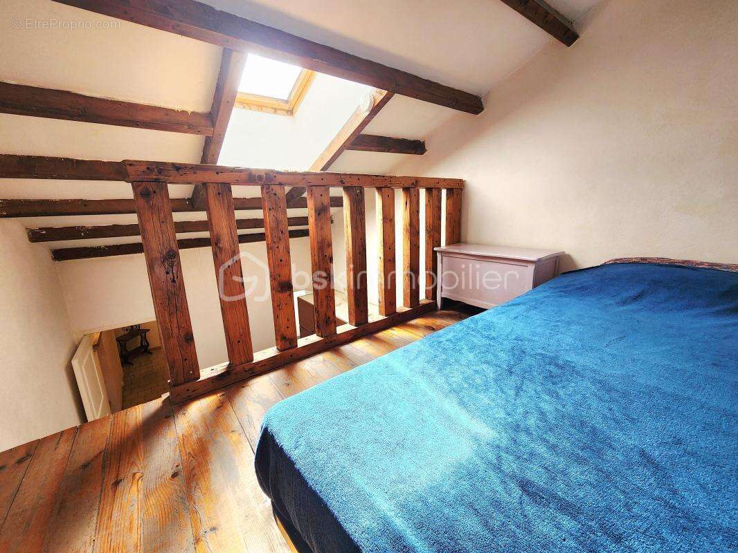 Maison à LA TOUR-D'AIGUES