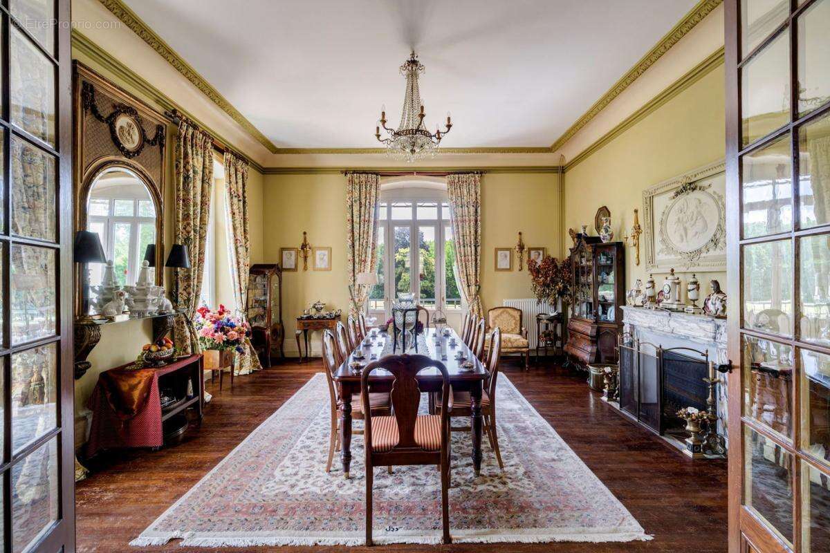 Maison à BUSSIERE-GALANT