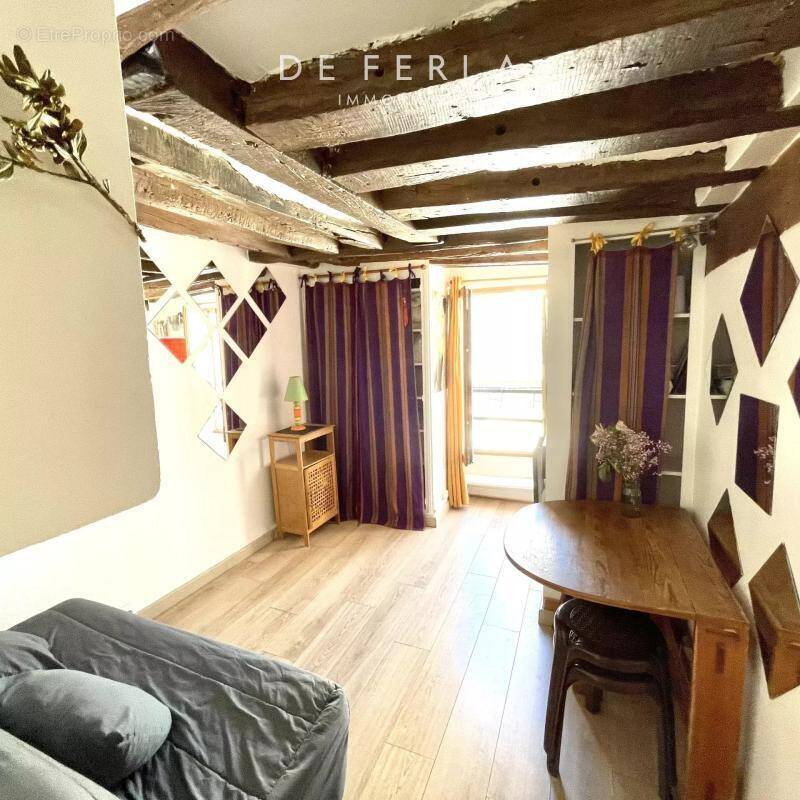 Appartement à PARIS-6E