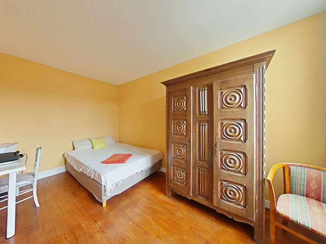 Maison à FONTENAY-LE-FLEURY