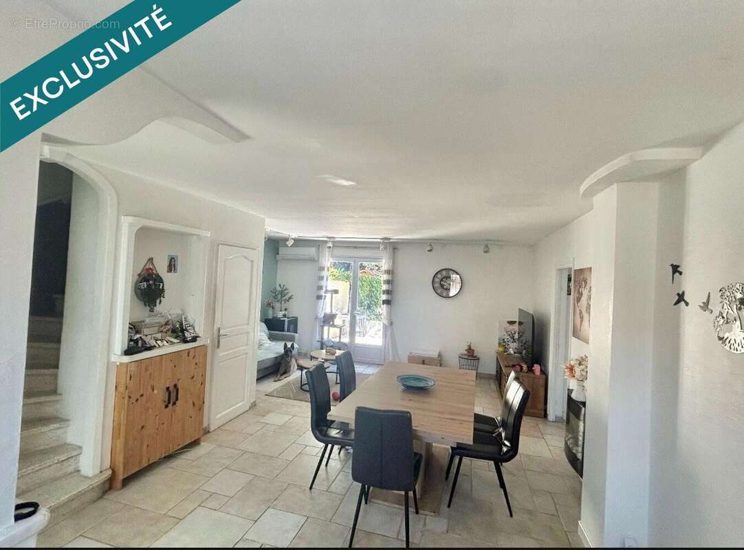 Photo 2 - Maison à FREJUS