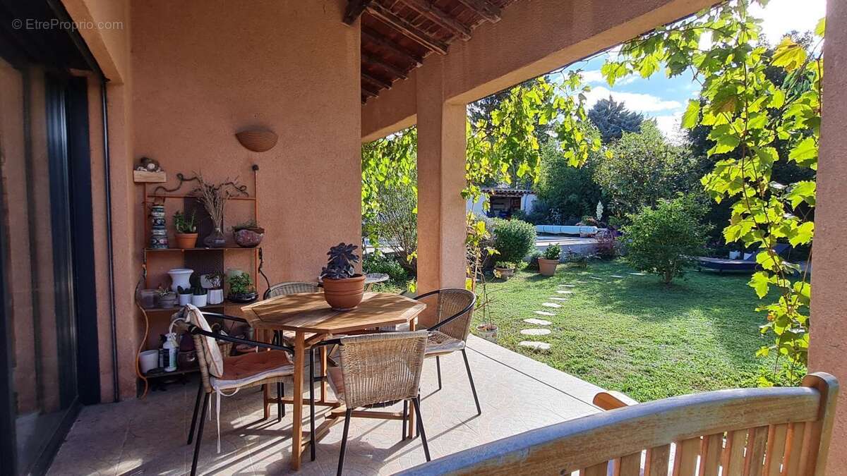 Maison à VILLENEUVE-LES-AVIGNON