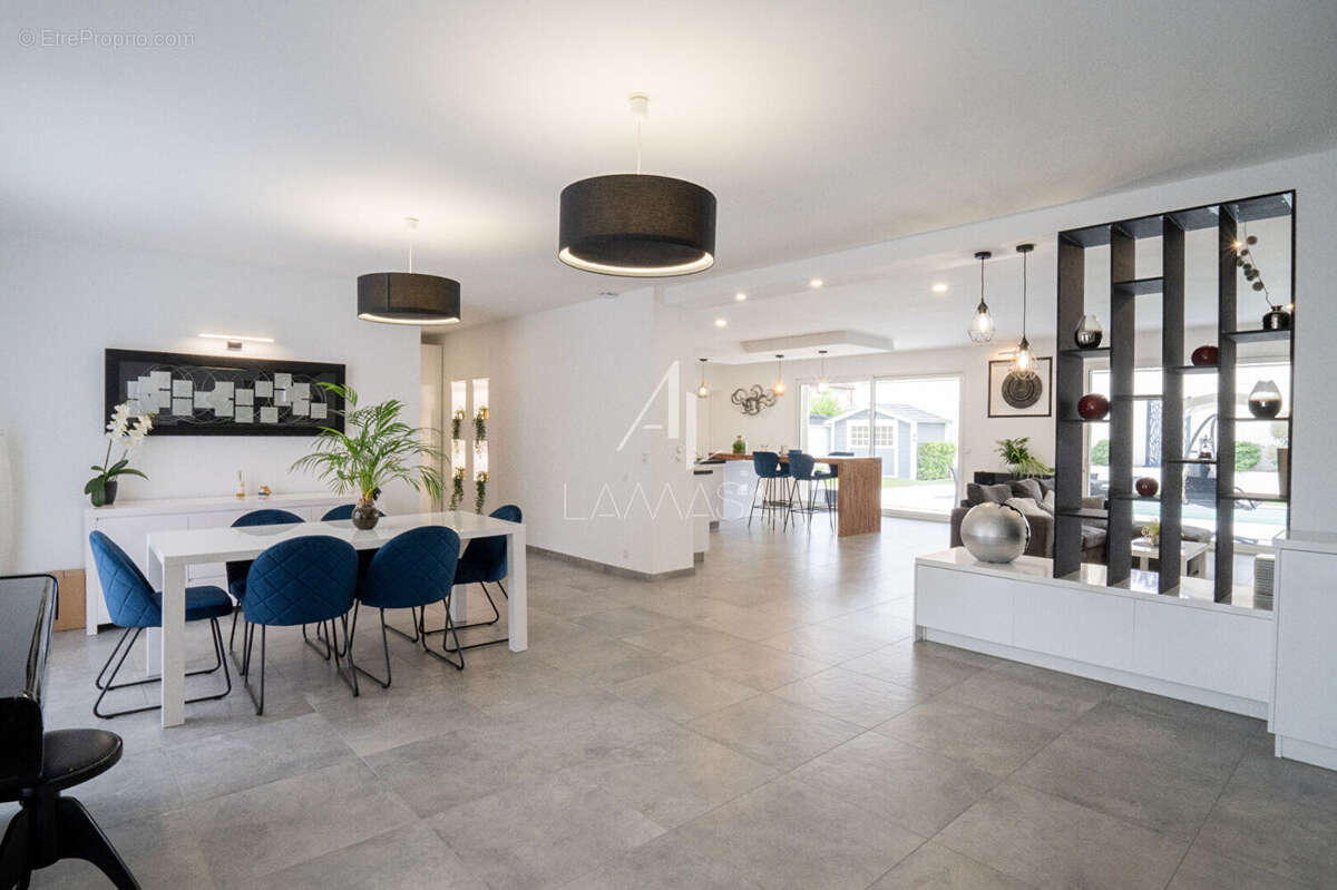 Maison à FRESNES-SUR-MARNE