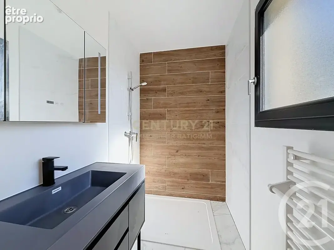 Maison 5 pièces 137 m² à vendre à Bourgoin-Jallieu (38300) - photo 6
