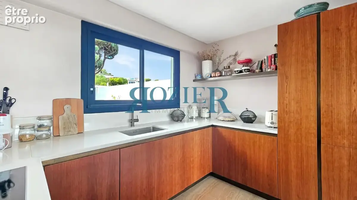 A vendre vallauris  puissanton villa californienne  vue mer 5 pieces 3 chambres 128m2 sur 277 de terrrain - photo 11