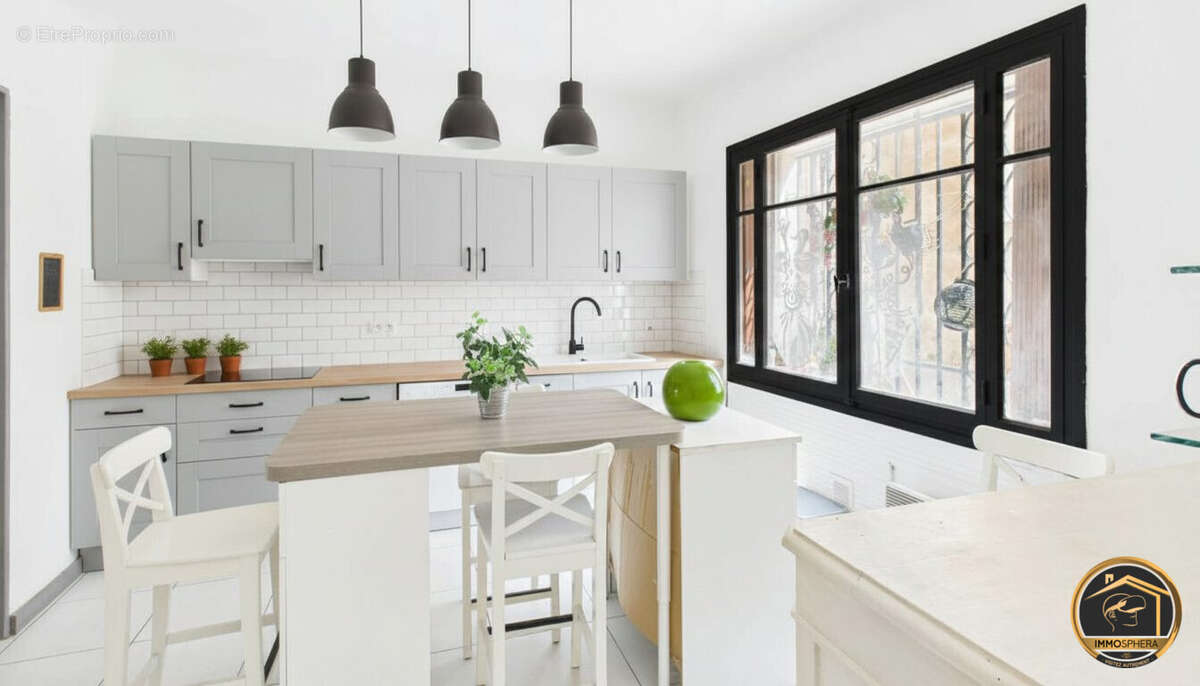 après cuisine - Maison à ROQUEFORT-DES-CORBIERES