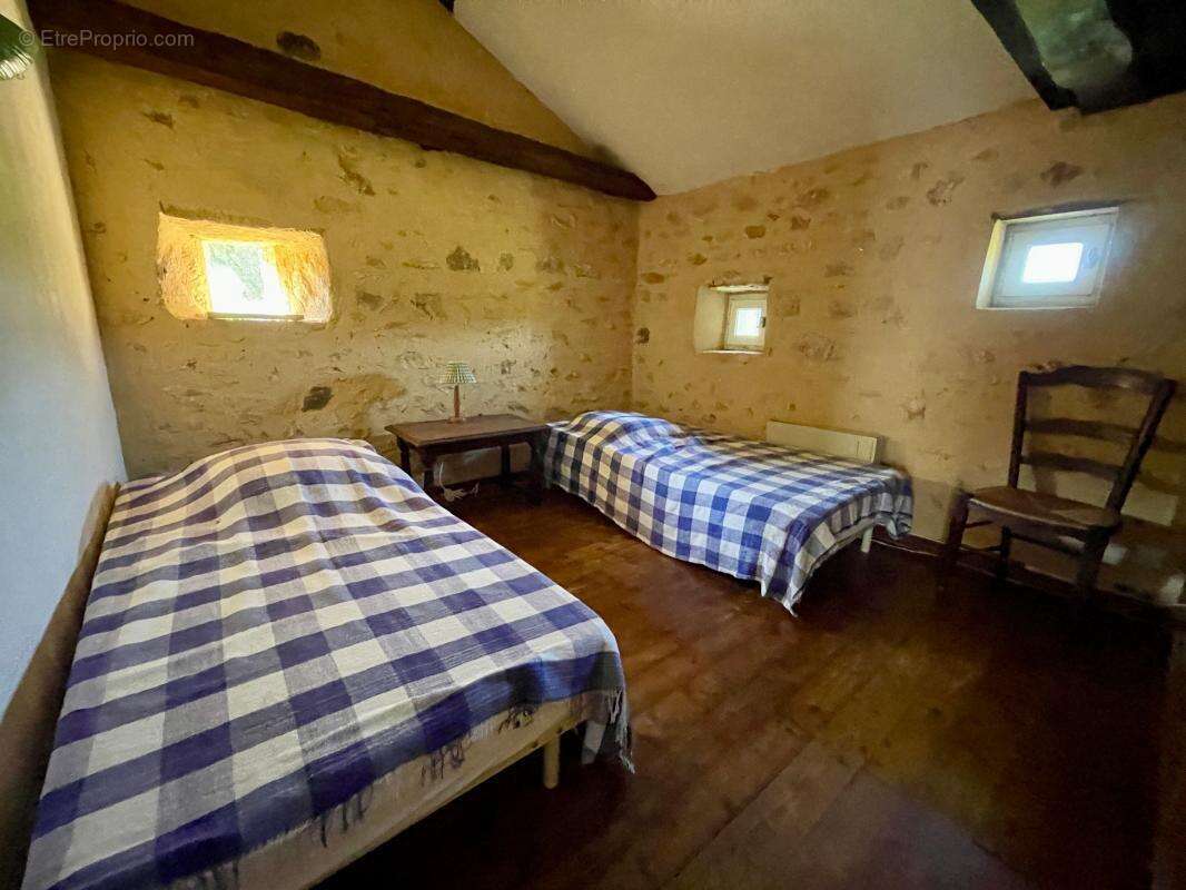 Maison à LE BUISSON-DE-CADOUIN