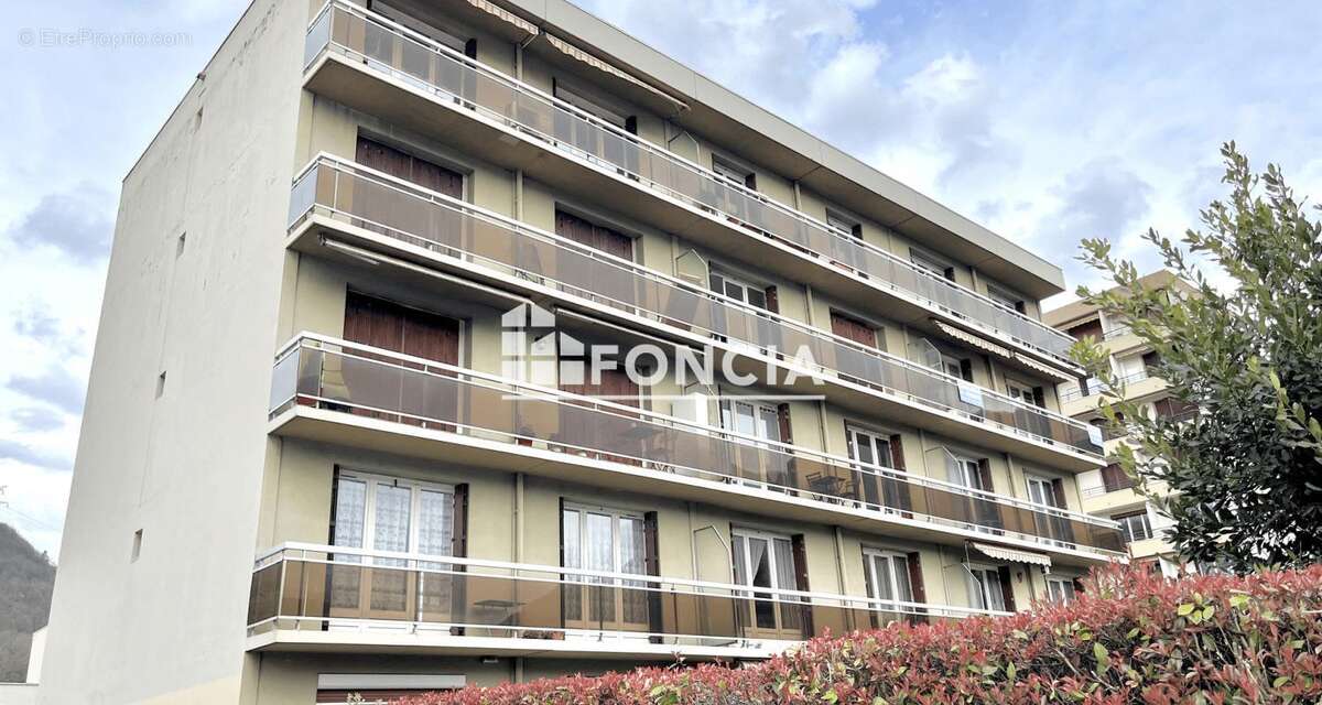 Appartement à VIZILLE