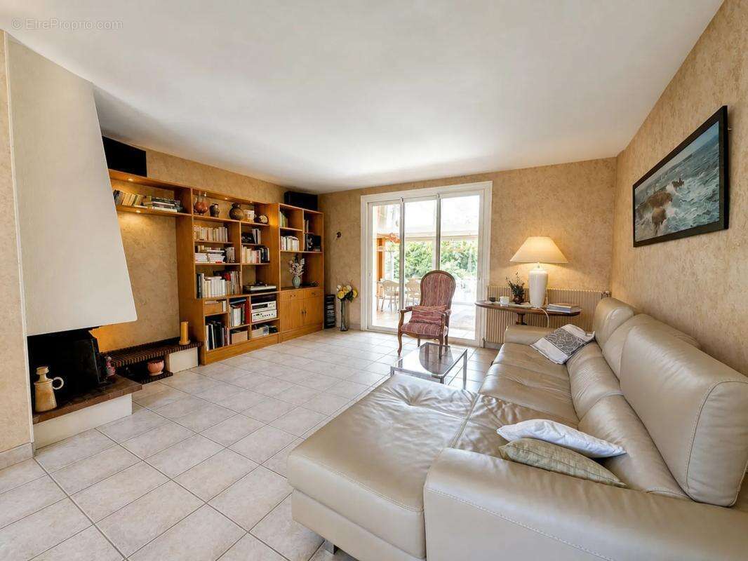 Maison de 6 pièces de 125 m² à Cholet - photo 3