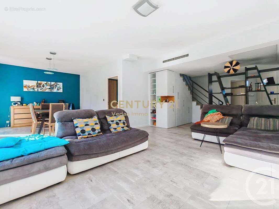 Maison à VILLENEUVE-LES-MAGUELONE