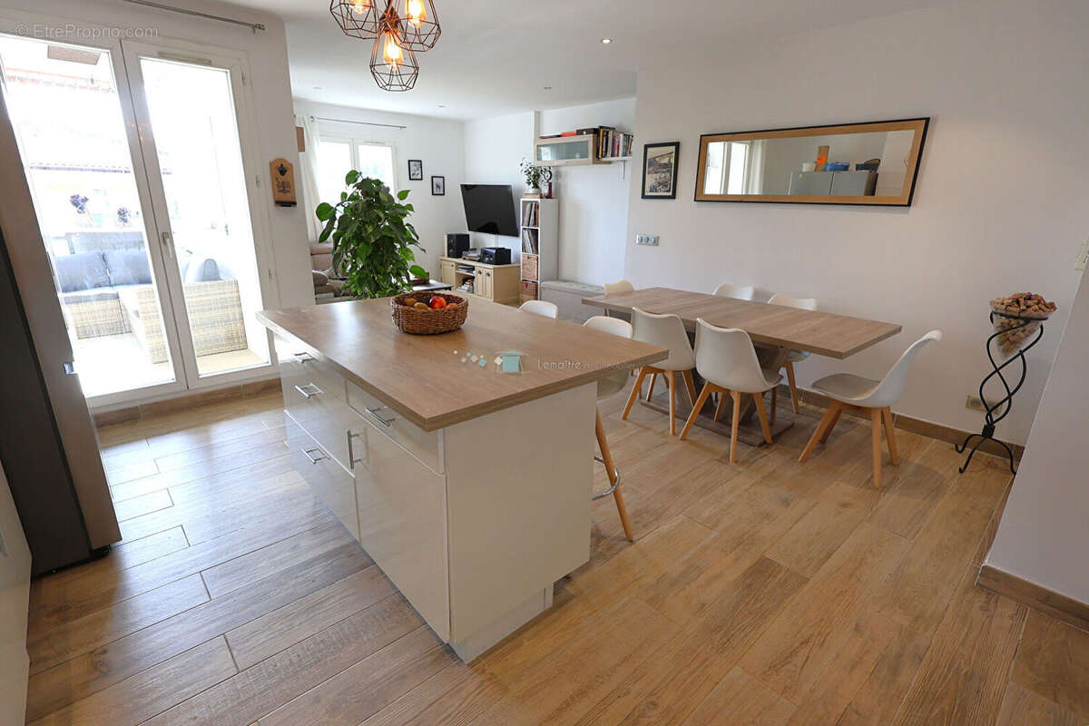 Appartement à PEYMEINADE