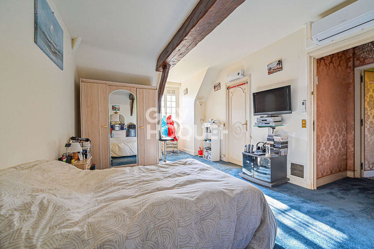 Maison à FONTENAY-SOUS-BOIS