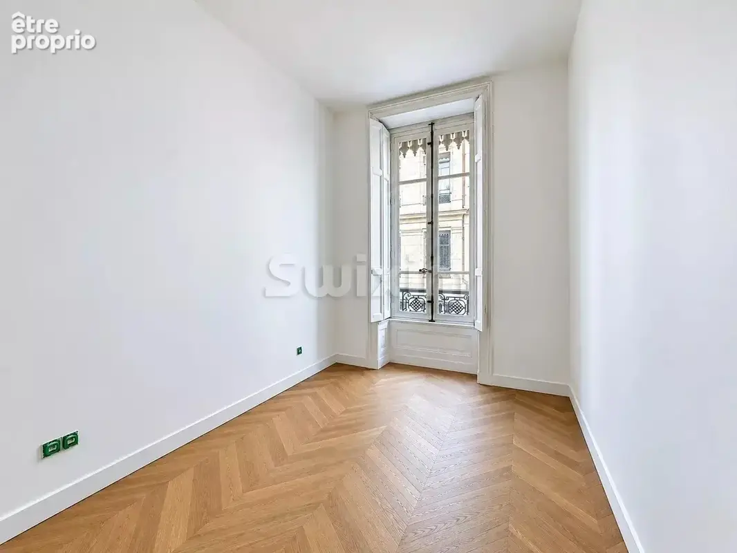 Place carnot - t3 entierement renove - photo 2