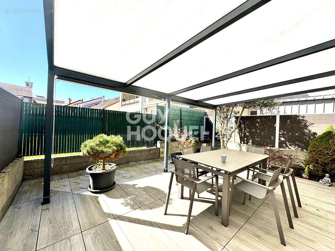 Maison à ROUSSY-LE-VILLAGE