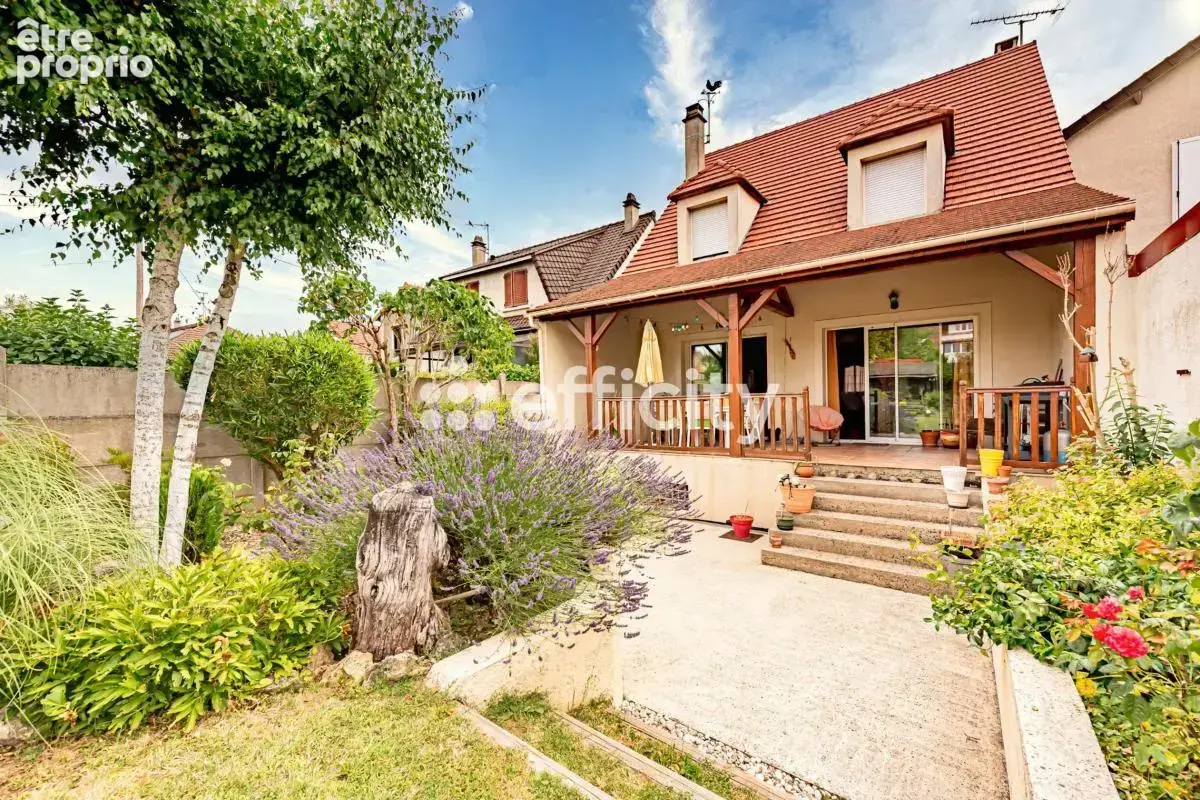 Maison à VILLENEUVE-LE-ROI