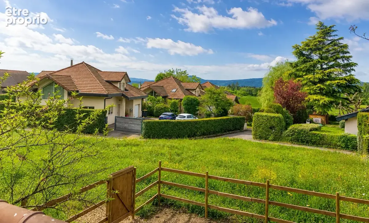 ancienne ferme mitoyenne, 3 logements - photo 4