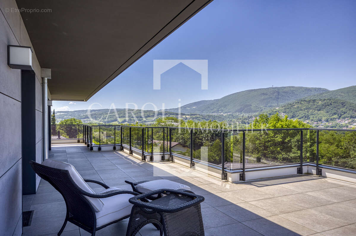 Appartement à VETRAZ-MONTHOUX