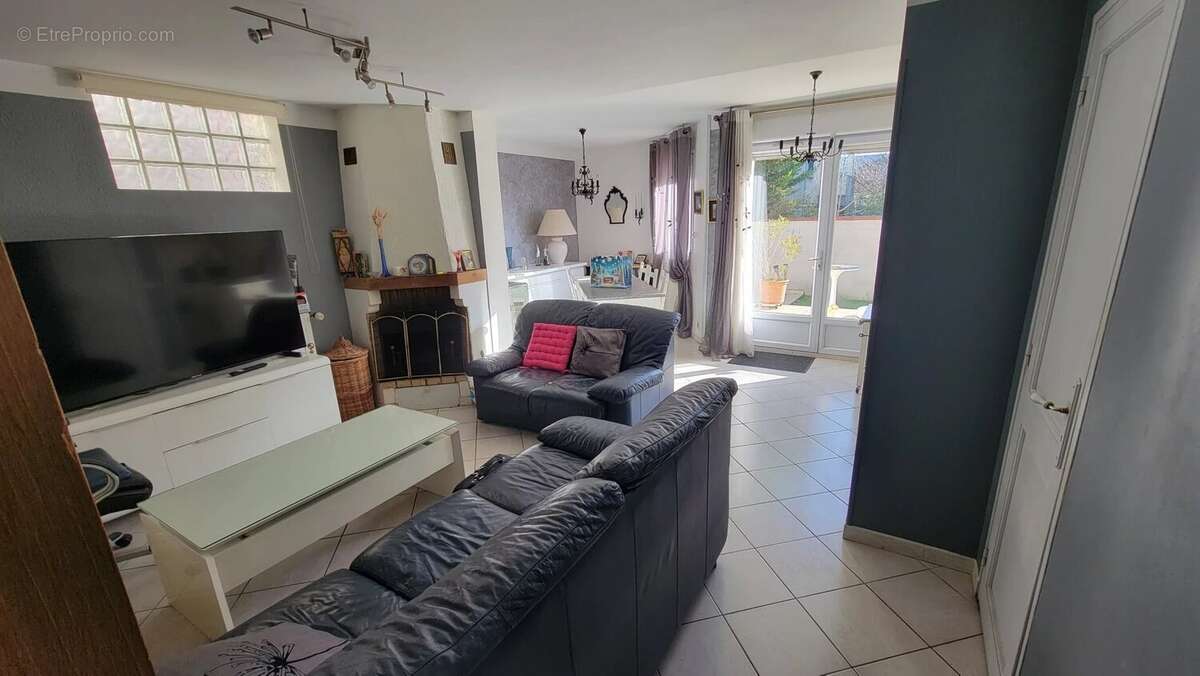 Maison à CHELLES