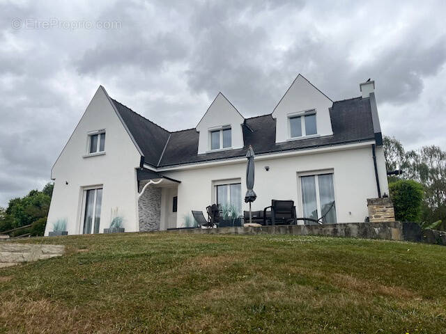 Maison à ISSE