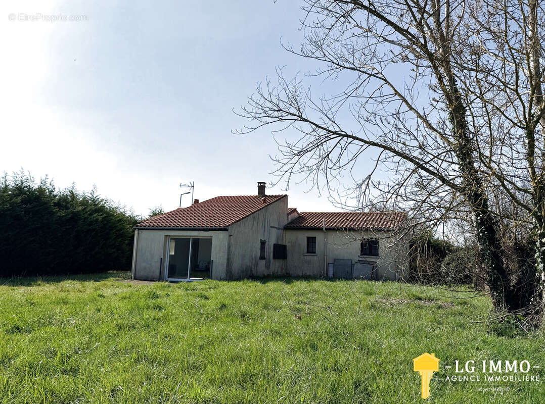 Maison à BARZAN