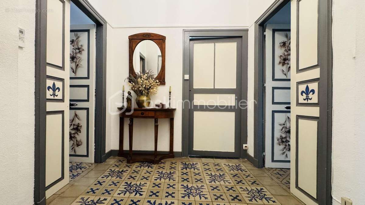 Maison bourgeoise pour rénovation partielle - photo 11