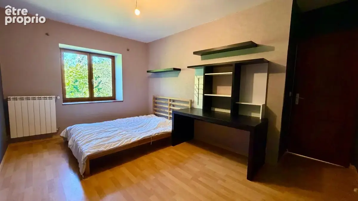 Maison en pierre 229 m² avec grange et terrain –  À Vendre à Massieu - photo 11