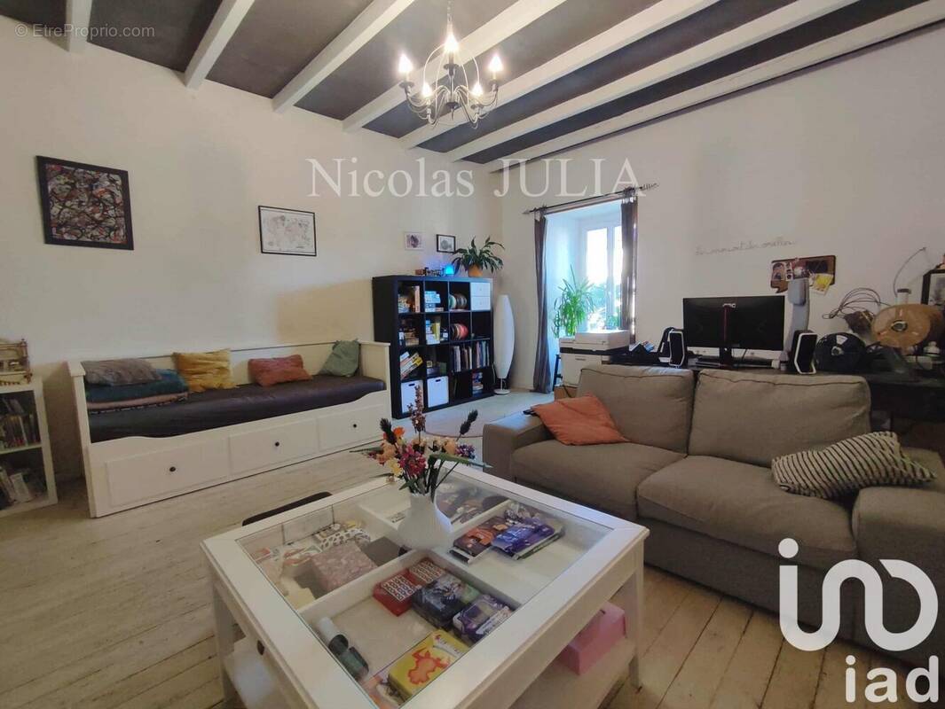 Photo 1 - Maison à LES CABANNES