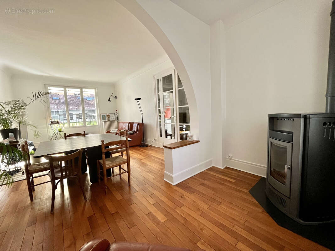 Maison à CLERMONT-FERRAND