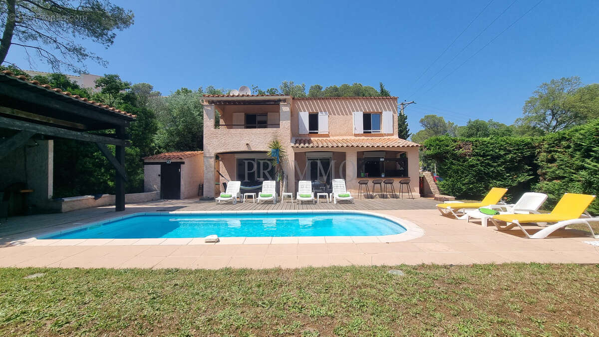 Villa provençale à Valescure, secteur les Golfs - photo 14