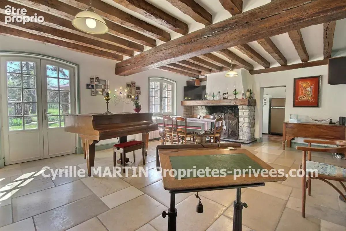 Propriété d'exception en Sologne - Longère de 292m² avec piscine intérieure sur 7,8 hectares - photo 8
