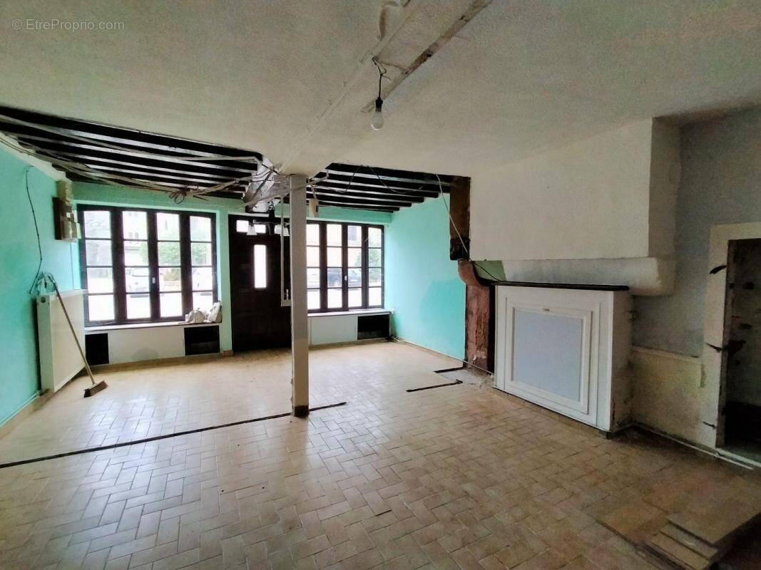 Maison à LIGNIERES-ORGERES