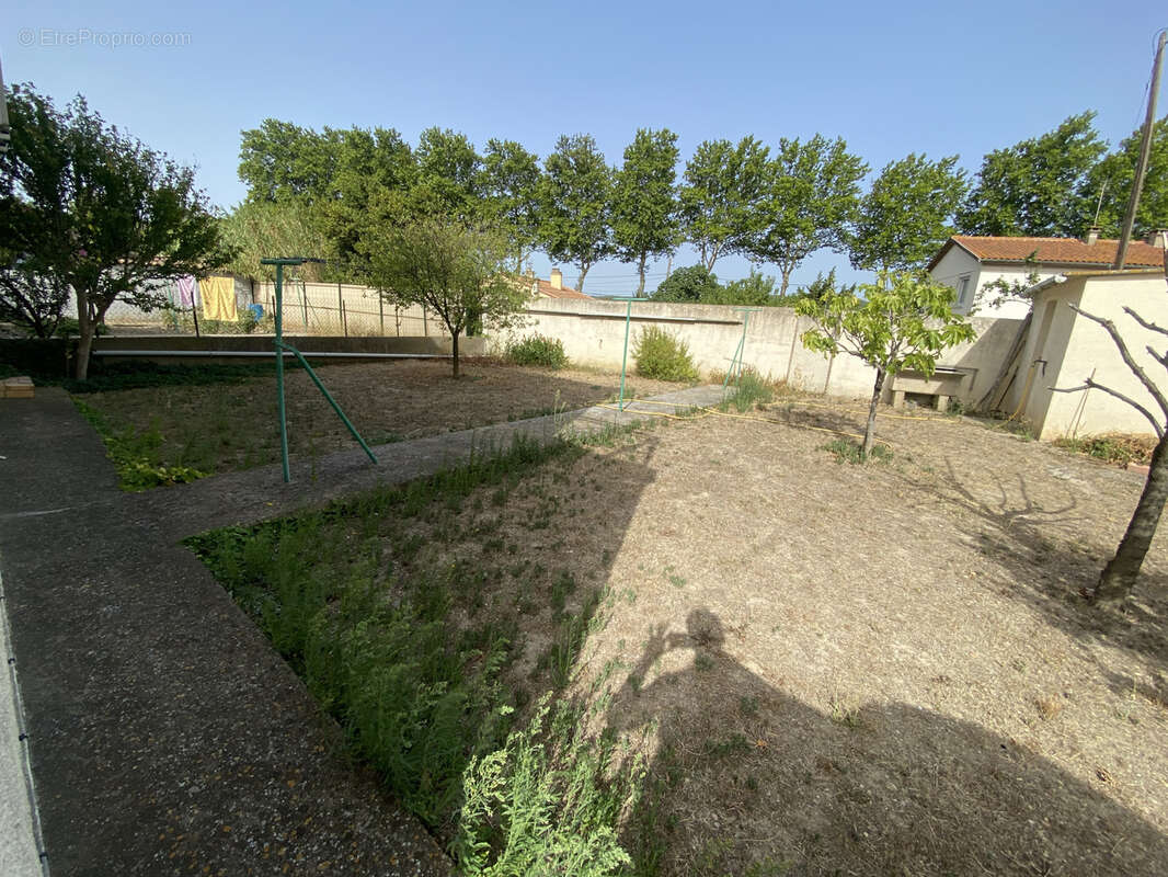 Maison à LEZIGNAN-CORBIERES