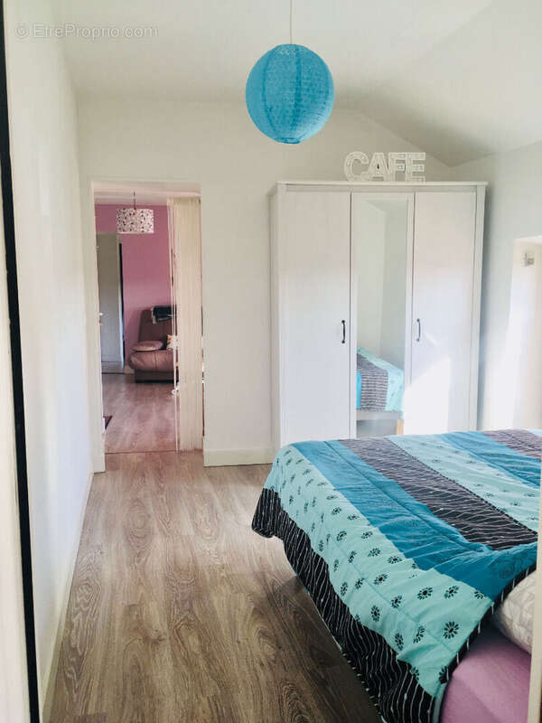 Appartement à FEUCHEROLLES