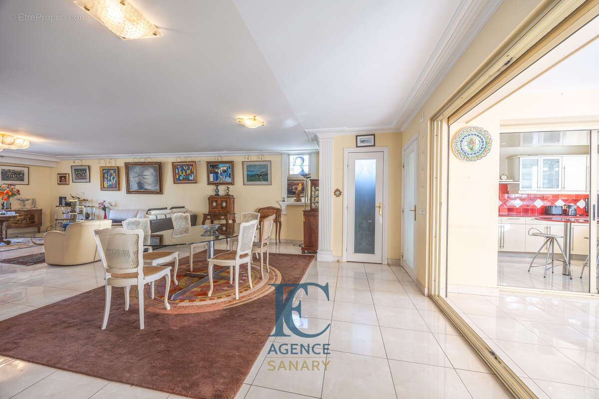 Appartement à SANARY-SUR-MER
