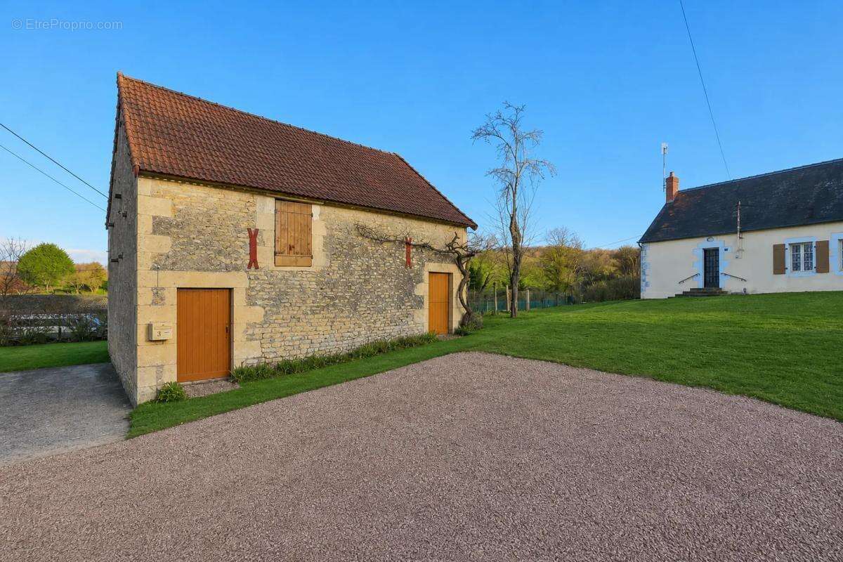 Charmante maison 3 pièces avec grand terrain - photo 3