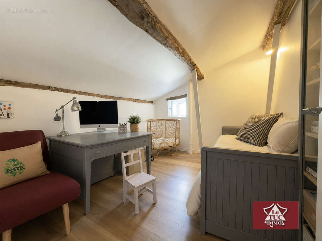Maison de village tout confort avec piscine et jardin. - photo 16