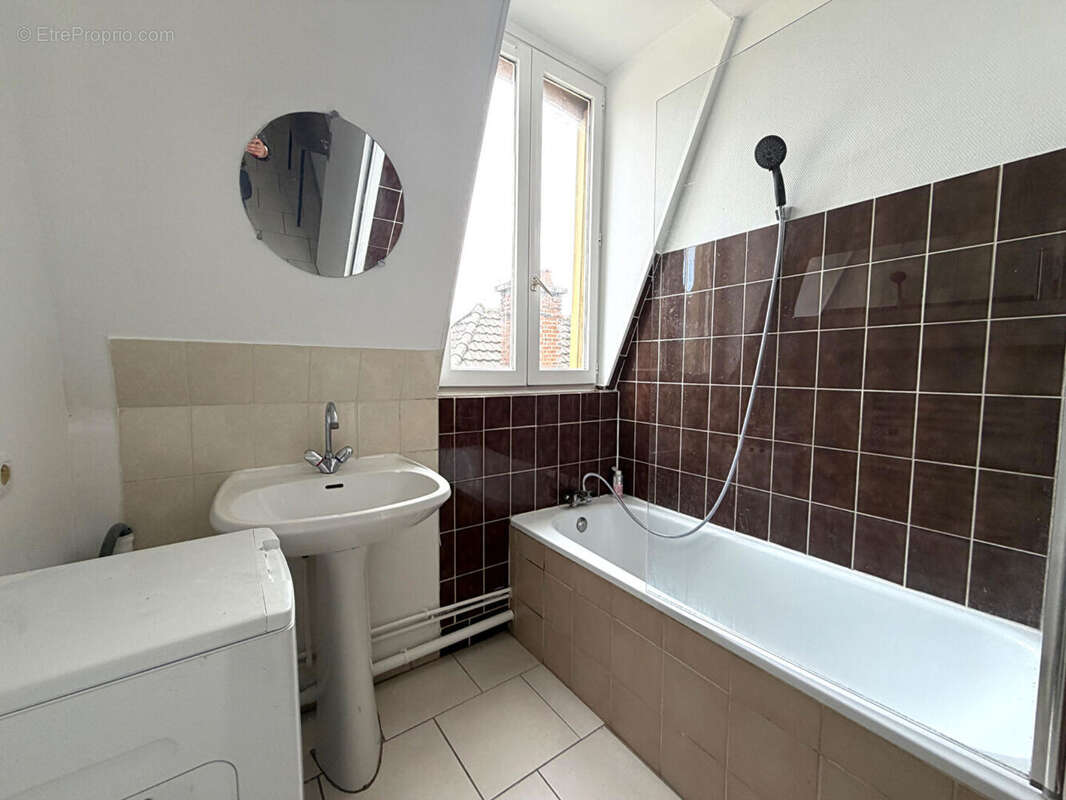 Appartement à SAINTE-SAVINE