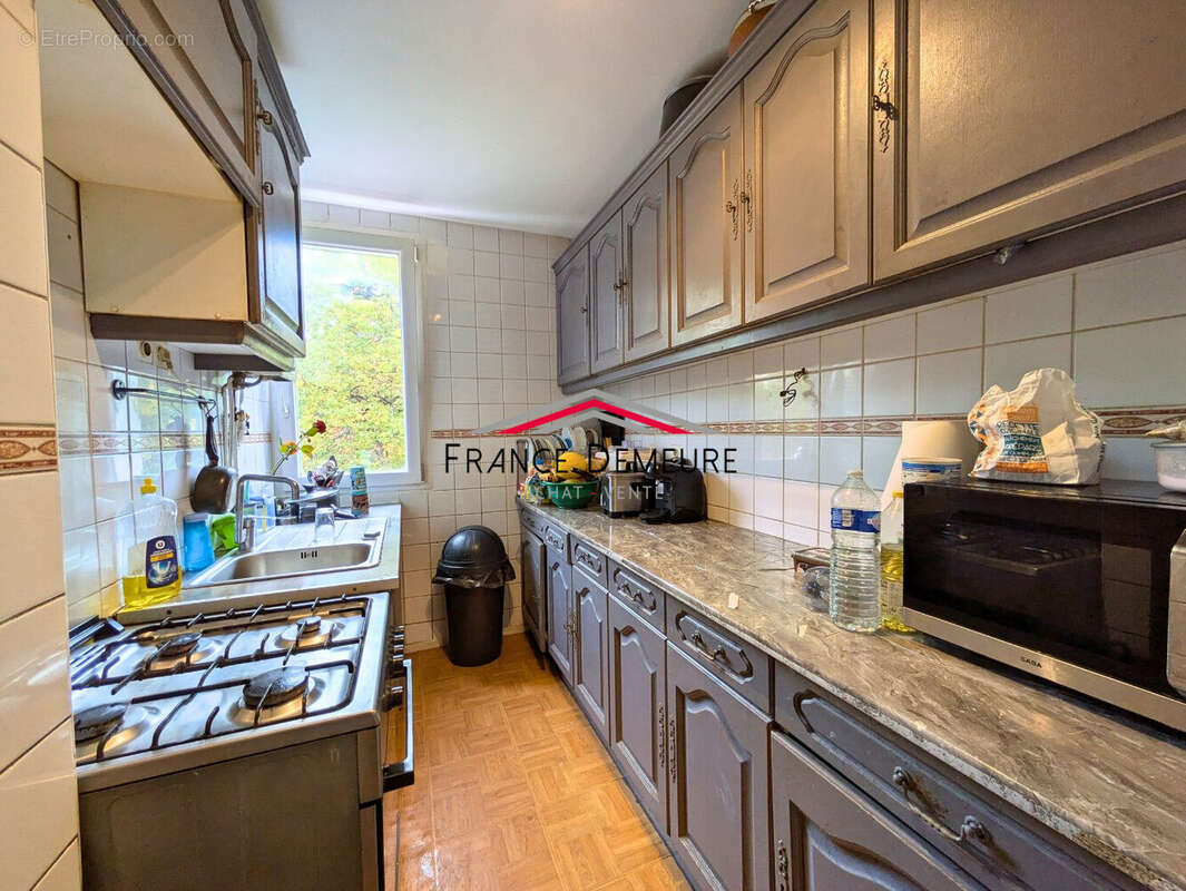 Appartement 71 m² à Franconville  - photo 4