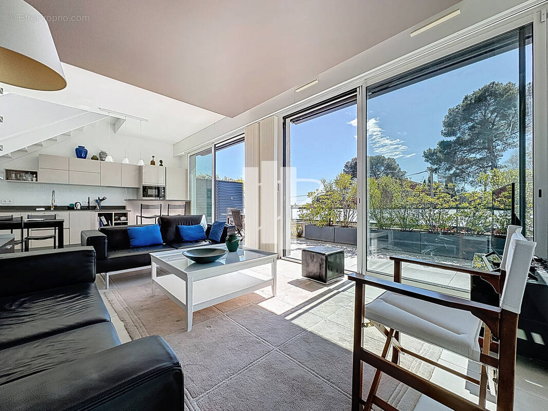 Photo Appartement à Saint-Raphael au prix de 880 000€