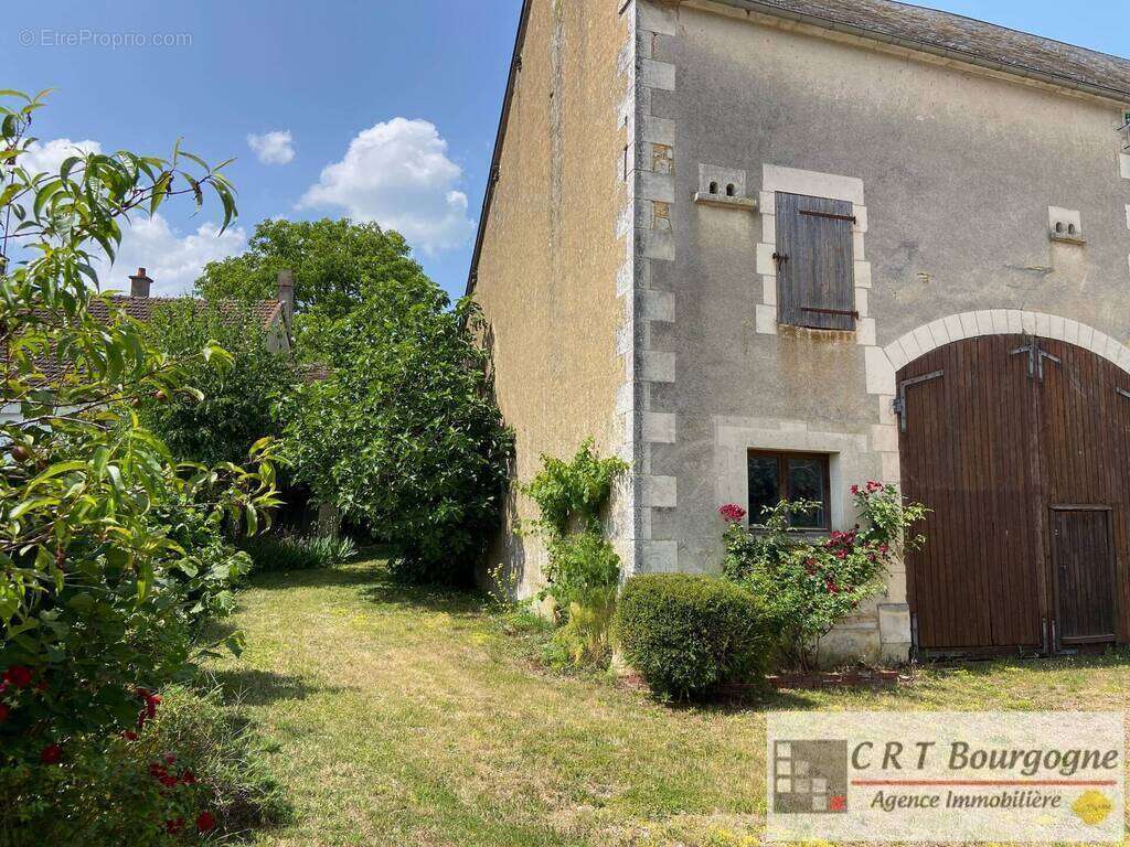 Maison 7 pièces 215 m² Ouanne - photo 34