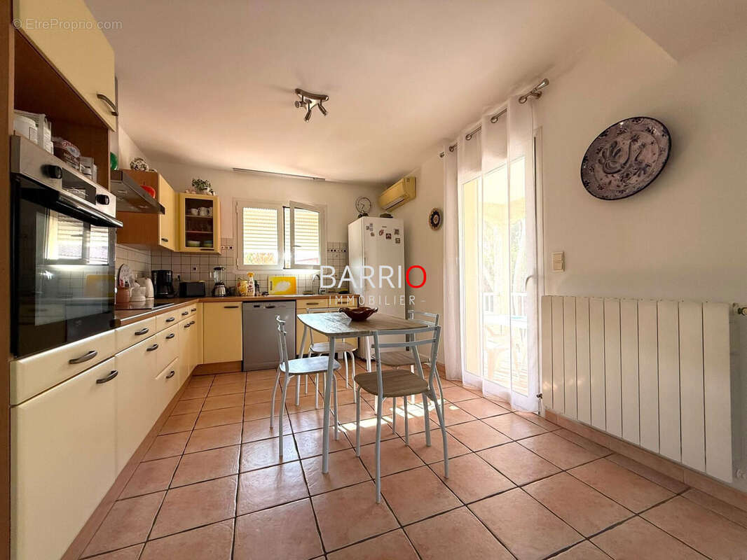 Maison 108 m² à Latour-Bas-Elne  - photo 9