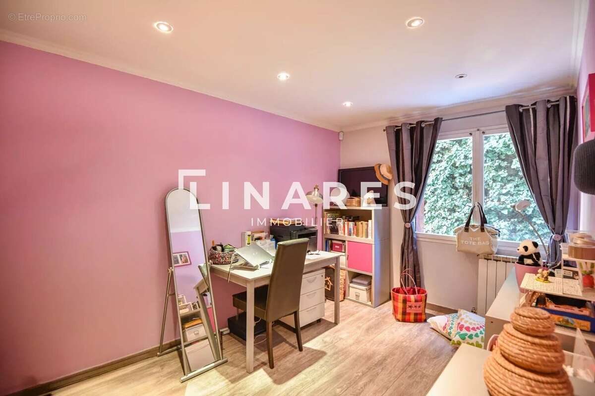 Appartement à MARSEILLE-12E