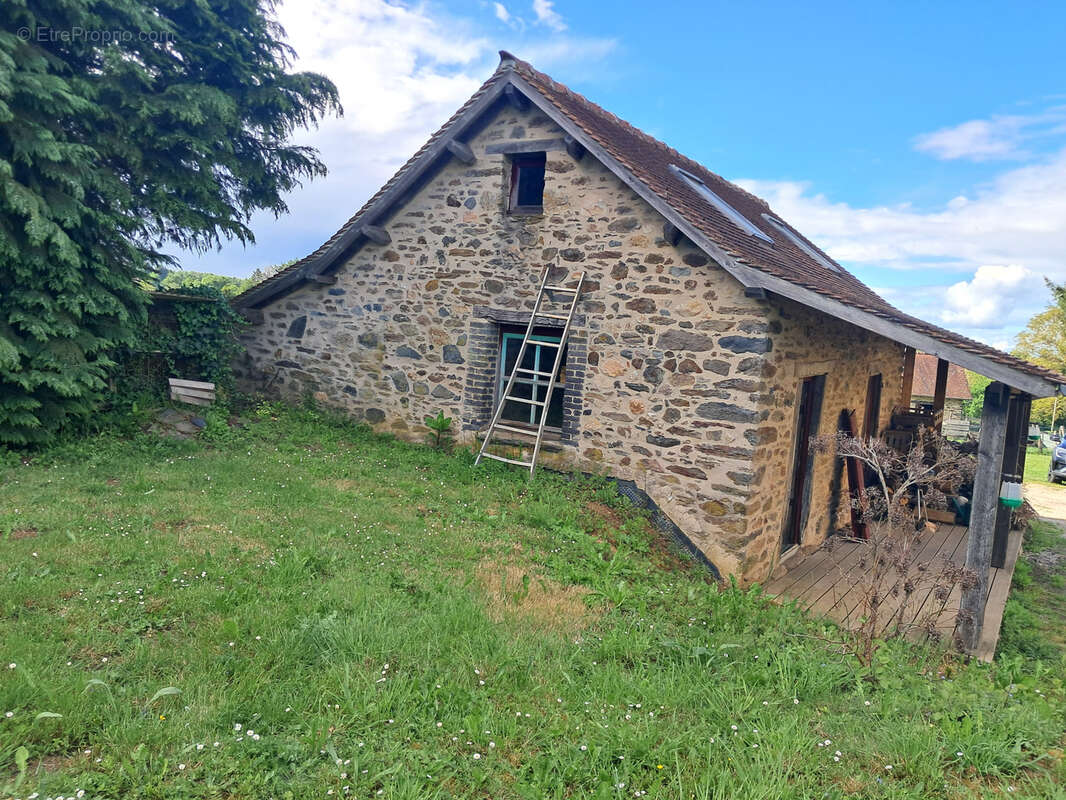 Maison à ESPARTIGNAC