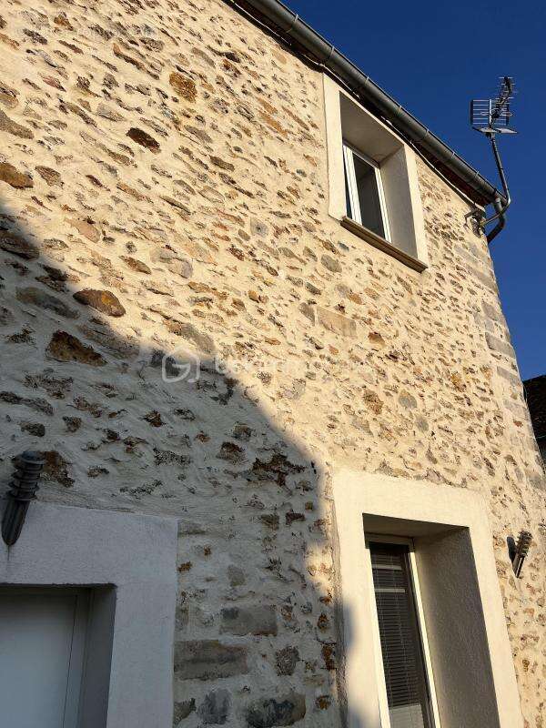 Appartement à BOMBON