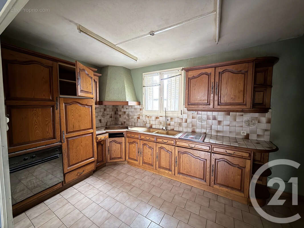 Maison à SAINT-QUENTIN